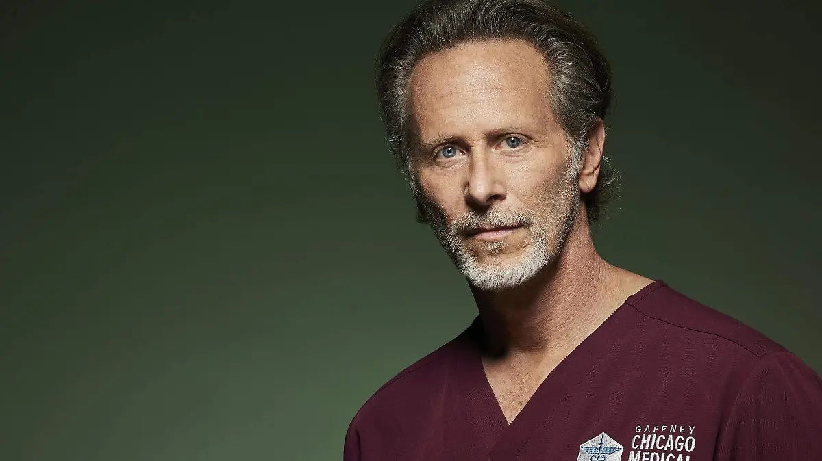 Steven Weber Chicago Med Cortesía Univerdal TV Latinoamerica 